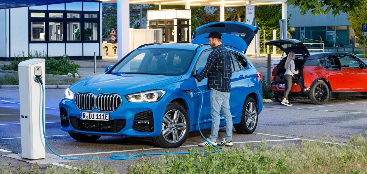 BMW перепрофилирует завод в Регенсбурге