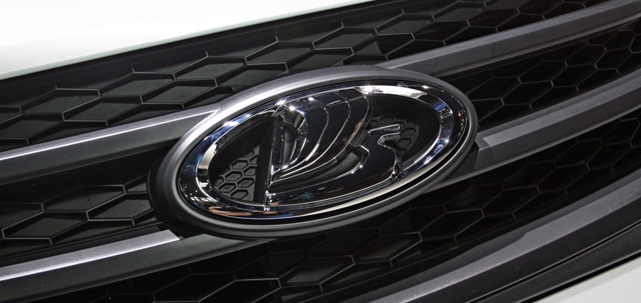 АвтоВАЗ поднял цены на новые автомобили