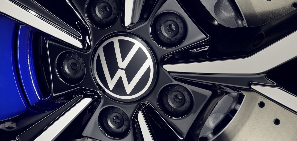С 2035 года Volkswagen не будет продавать в Европе бензиновые и дизельные машины
