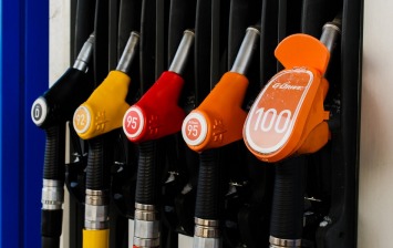 «Газпром нефть» и Сбер запустили рассрочку на топливо для корпоративных клиентов