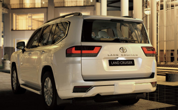 Toyota на два дня остановит производство Land Cruiser 300 из-за нехватки запчастей