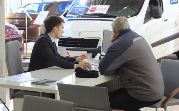 Продажи новых автомобилей в России упали впервые за второй квартал