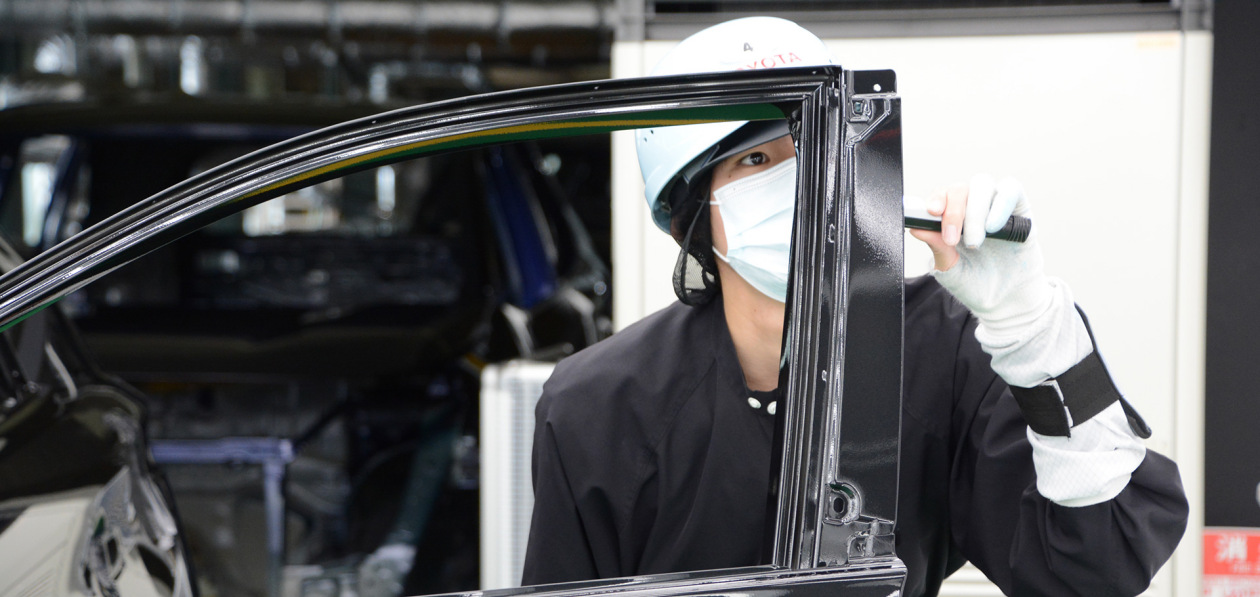 Toyota выпустит на 400 тысяч меньше автомобилей из-за нехватки компонентов