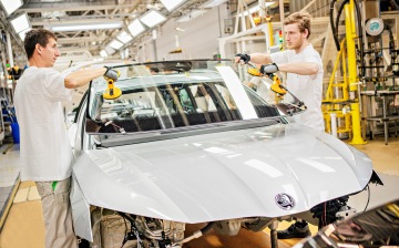 Skoda почти полностью остановит производство машин до конца года