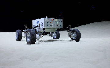 Nissan представил прототип лунохода