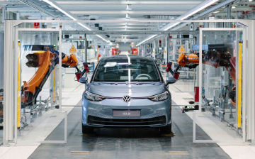 Обратной дороги нет: Volkswagen утвердил программу массового перехода на электромобили