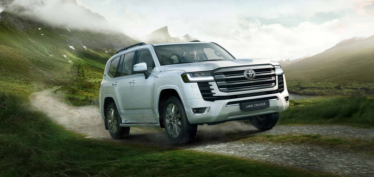 Toyota Land Cruiser 300 пока не может повторить успех «двухсотки»