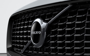 Volvo прекратила поставку автомобилей в Россию
