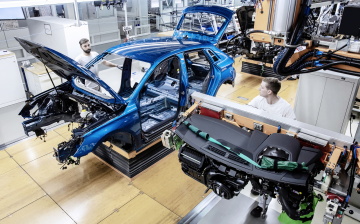 Мировое автопроизводство в 2022 году сократится на 2,6 млн единиц из-за конфликта в Украине