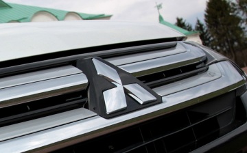 В Mitsubishi опровергли информацию о приостановке деятельности в России