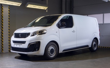 Stellantis остановил экспорт и импорт автомобилей в Россию