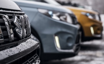 Suzuki приостанавливает поставки машин на российский рынок