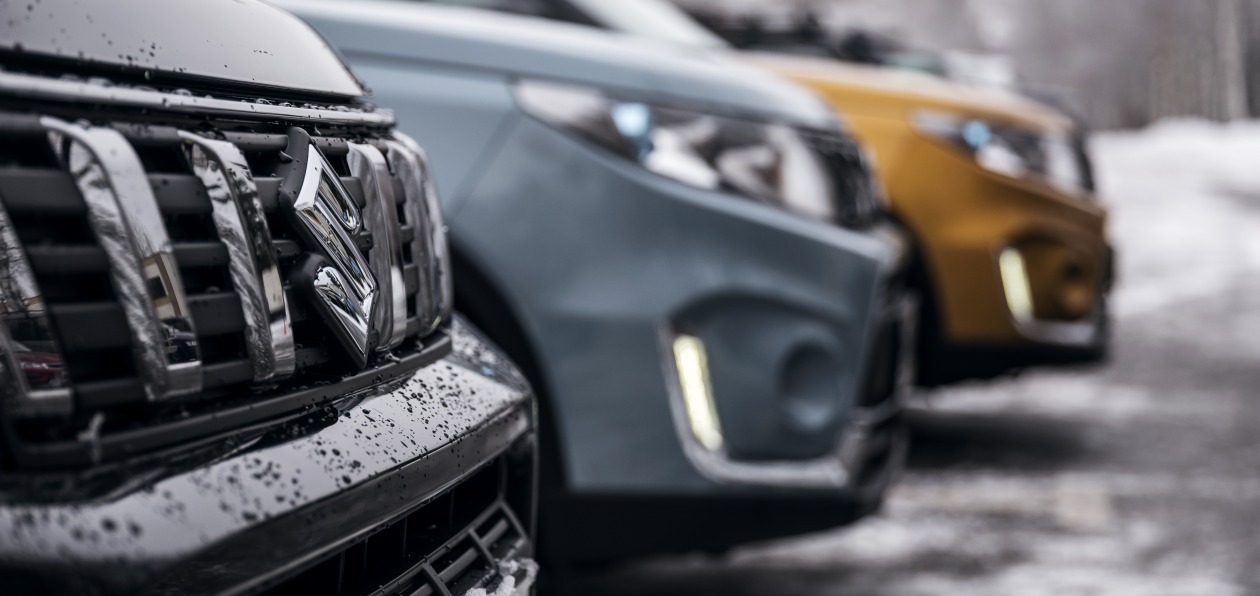 Suzuki приостанавливает поставки машин на российский рынок