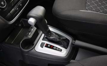 У дилеров Lada закончились машины с «автоматом»