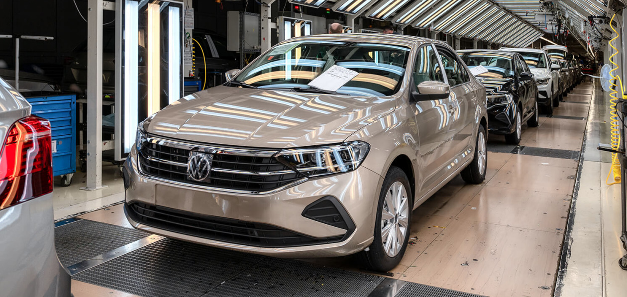 Volkswagen может летом возобновить производство в России