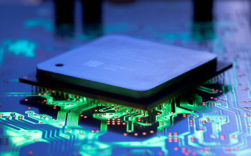 В Intel не ждут решения проблемы дефицита чипов до конца 2024 года