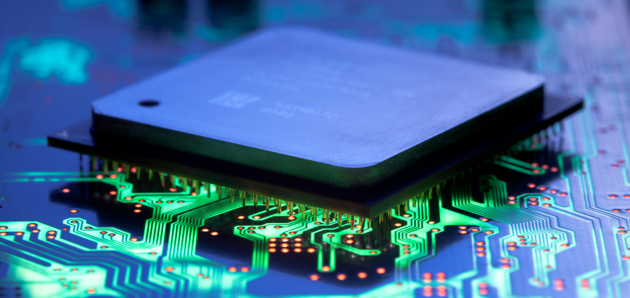 В Intel не ждут решения проблемы дефицита чипов до конца 2024 года