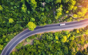 Европейские автопроизводители попросили парламентариев не торопиться с полным отказом от ДВС