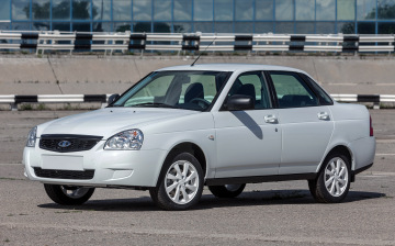 Россияне начали массово скручивать пробег продаваемых машин