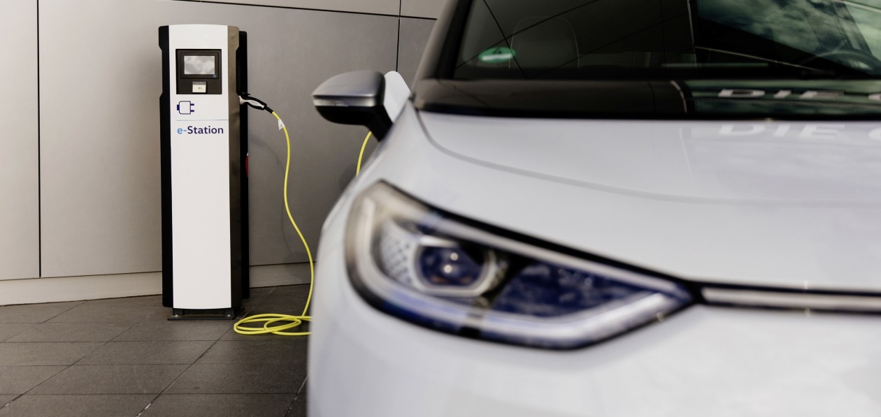 Россияне стали активнее покупать новые электромобили