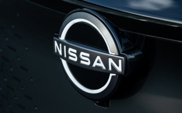 Nissan скорректировал прогноз по продажам и прибыли