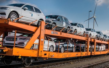 Продажи автомобилей в ЕС в октябре выросли на 12%