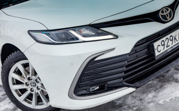 Toyota снова поставляет запчасти в Россию