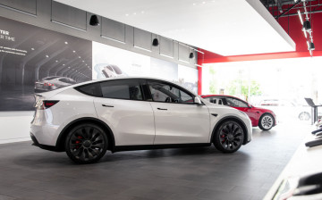 Кроссовер Tesla Model Y стал бестселлером европейского рынка в феврале