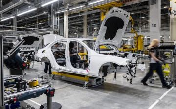 Российские активы Mercedes-Benz перешли к «Автодому»