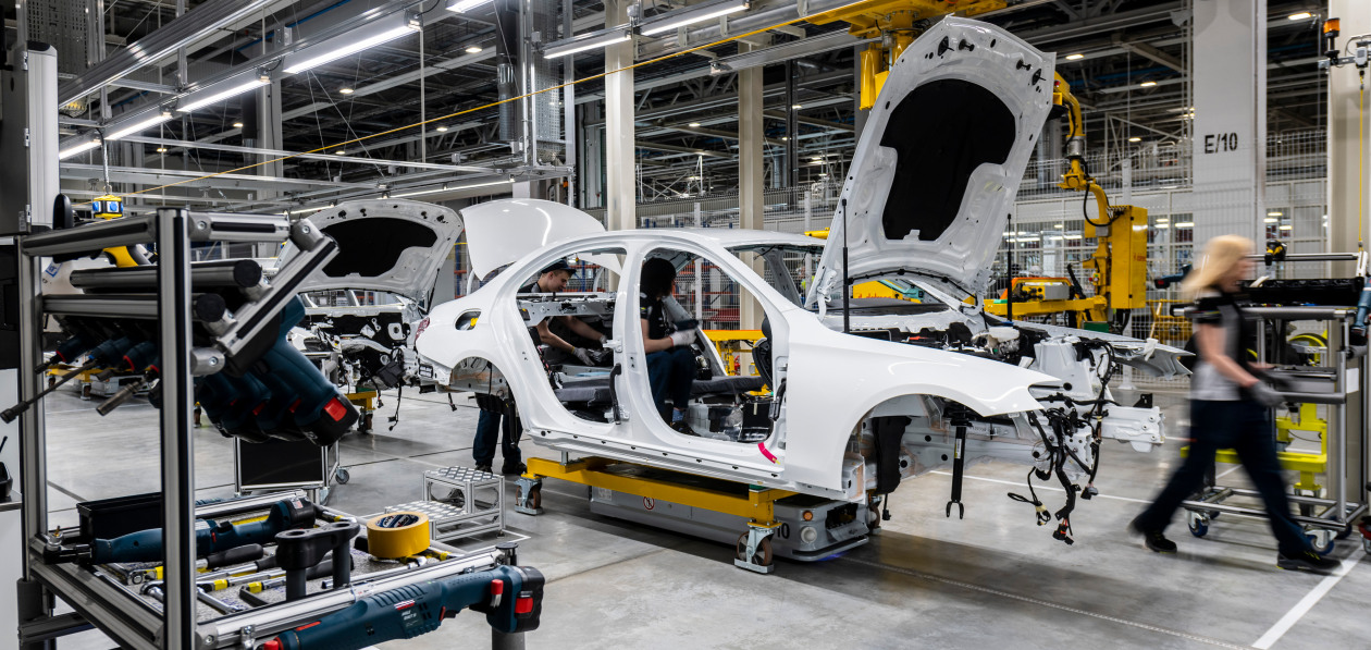 Российский завод Mercedes сменил владельца