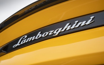 Urus и Huracan обеспечили Lamborghini очередной рекорд продаж
