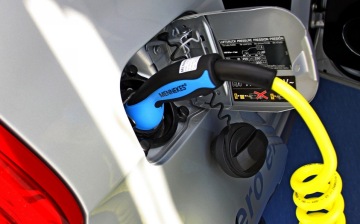 АЗС могут обязать устанавливать зарядки для электромобилей