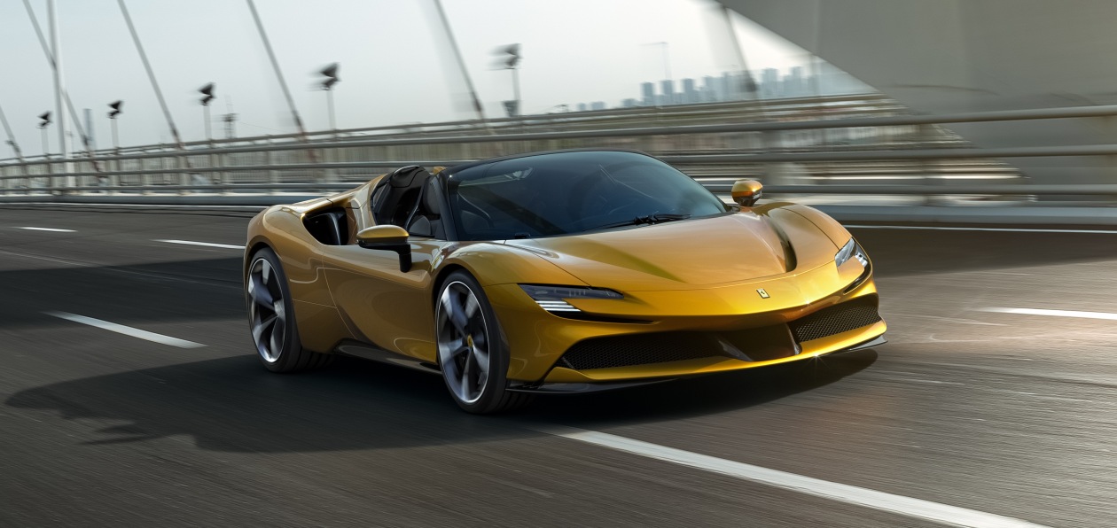 Ferrari нарастила долю гибридов в структуре продаж до 43%