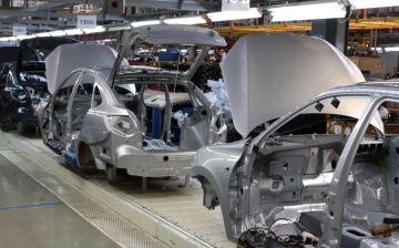 Автопром вошел в число отраслей с наибольшей кадровой уязвимостью