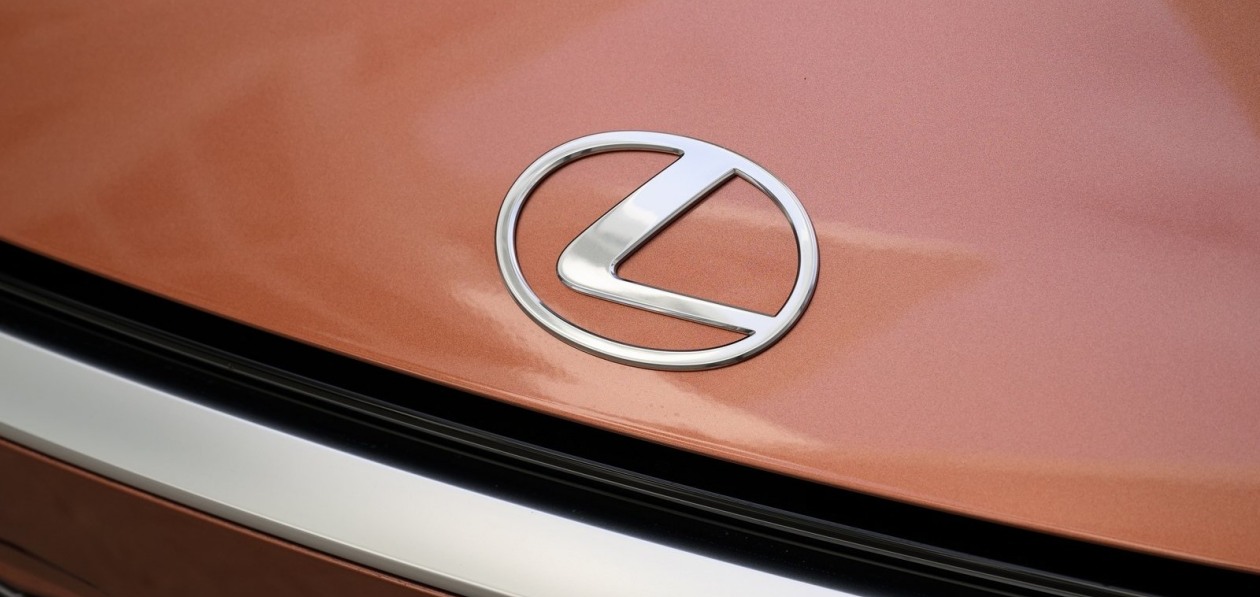 Lexus скомпенсирует потери от ухода из России