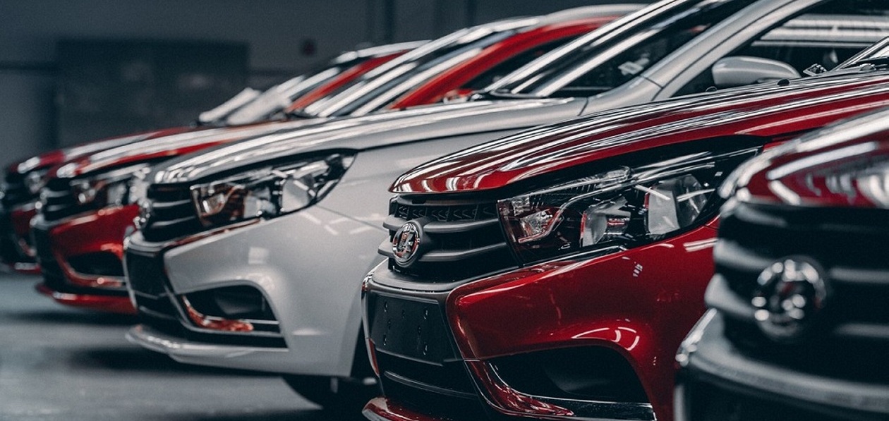 Спрос на новые автомобили вырос на 53%