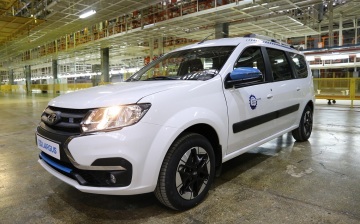 В Ижевске начали собирать опытную партию Lada e-Largus