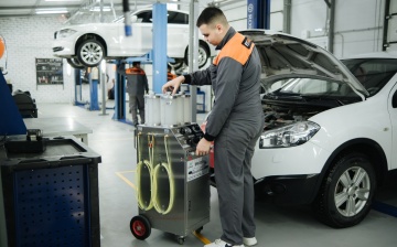 Средние расценки на ремонт автомобилей выросли за год на 23%