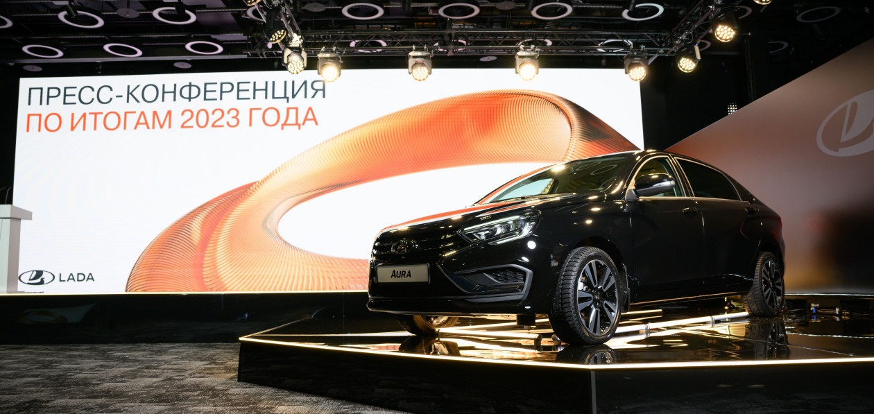 Новая модель, новый бренд и новый двигатель для «Нивы». Планы АвтоВАЗа на 2024-2026 годы