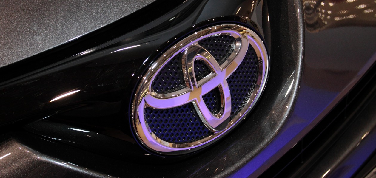 Toyota позвала на сервис 50 тыс. владельцев машин марки в США