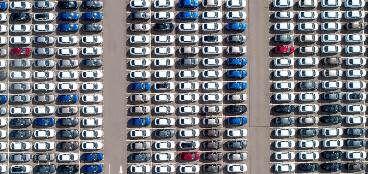 На российских складах скопились двухмесячные запасы китайских автомобилей