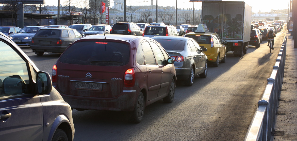 В России насчитывается около 55 млн машин