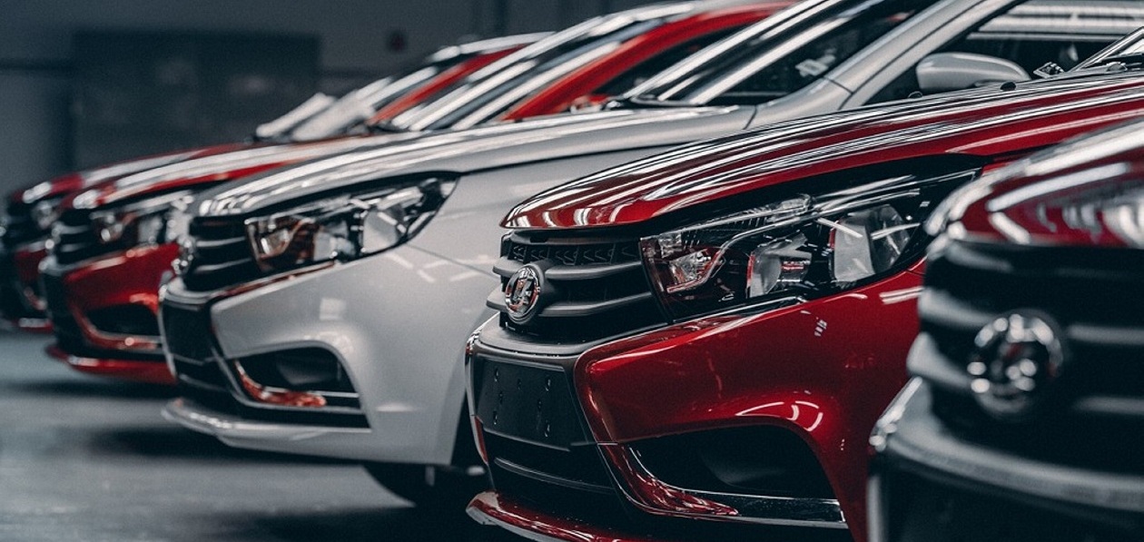 За месяц в РФ было продано более 80 тысяч новых легковых автомобилей и LCV
