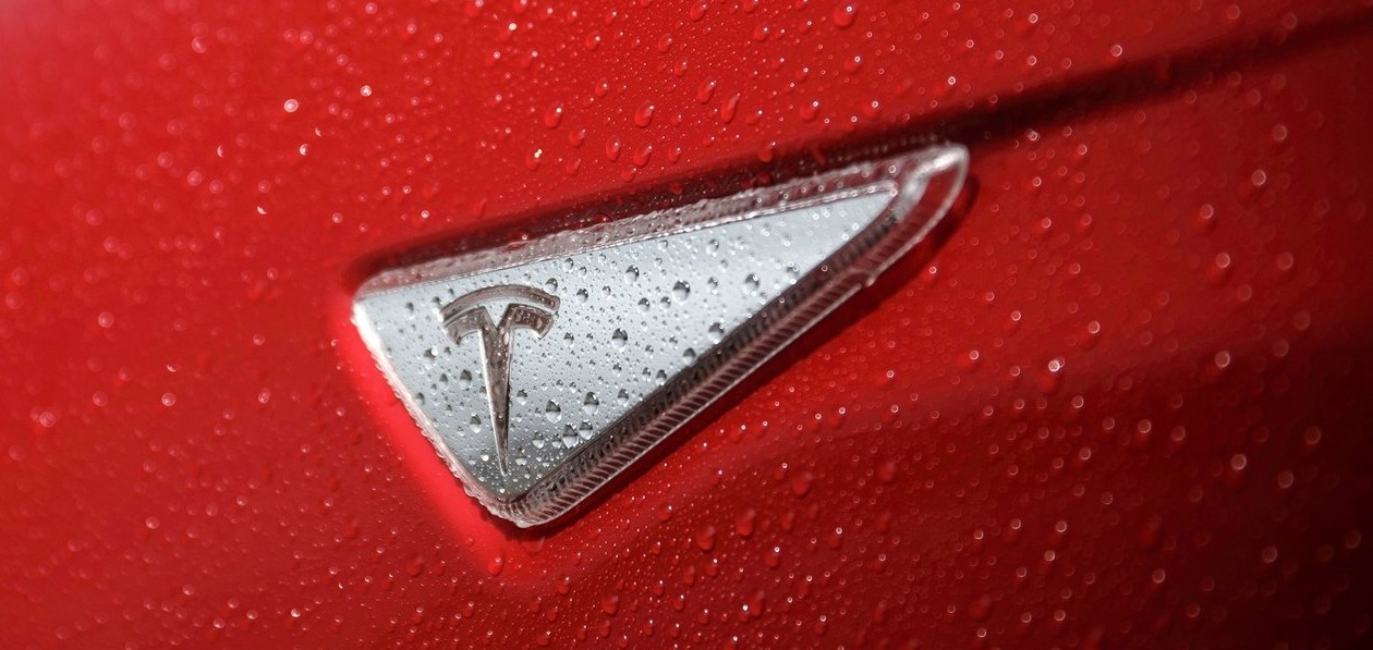 Tesla не будет выпускать бюджетные электромобили