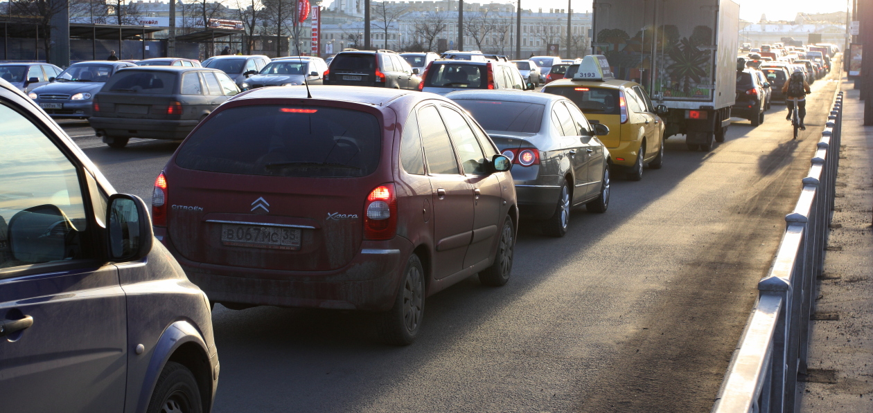 Средний возраст «легковушек» превысил 15 лет