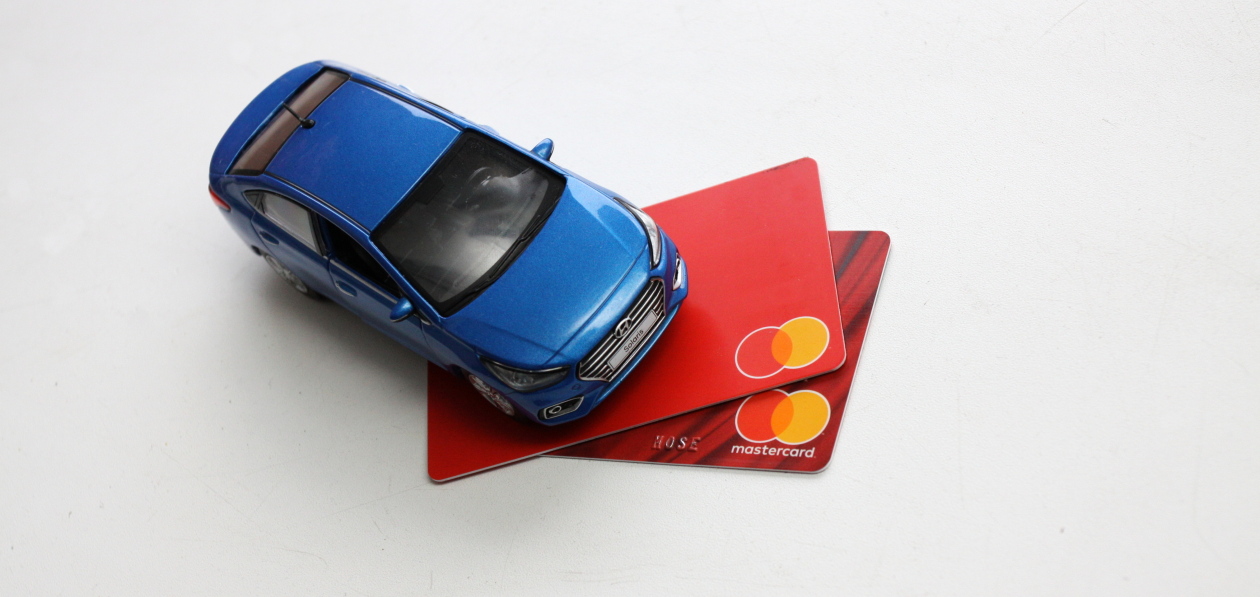 Покупка подержанных машин обошлась россиянам в 607 млрд рублей