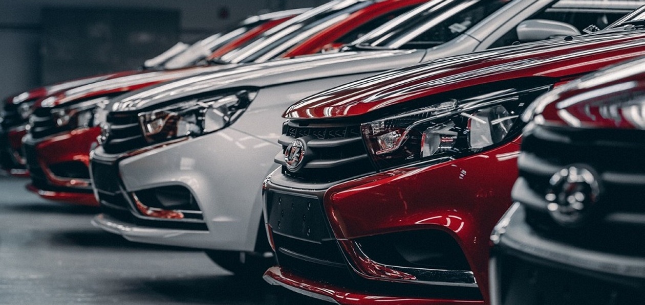 За полгода россияне потратили на новые «легковушки» более 2 трлн рублей