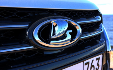 АвтоВАЗ ожидает падения продаж на российском авторынке в 2025 году