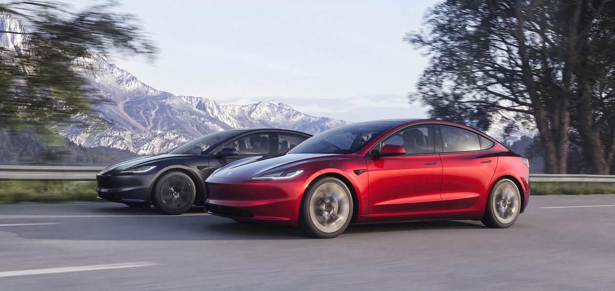 Почти 700 тысяч электромобилей Tesla попали под отзыв в США