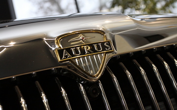 Петербуржцы стали покупать меньше Aurus